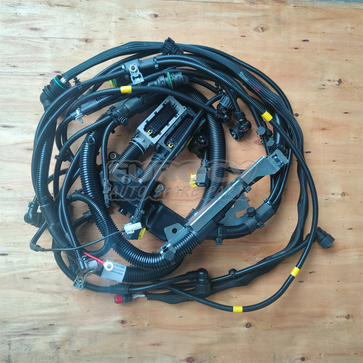 Instalaci¨®n del arn¨¦s de cables en cami¨®n Beiben OEM A 571 830 05 21